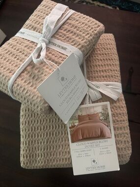 Levtex Cloud Waffle Duvet Set - Blush with 2 extra euro sham